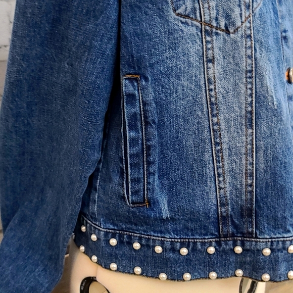 Bagatelle Pearl Embellished Denim Trucker Jean Jacket In Blue - NWT - Picture 7 of 17